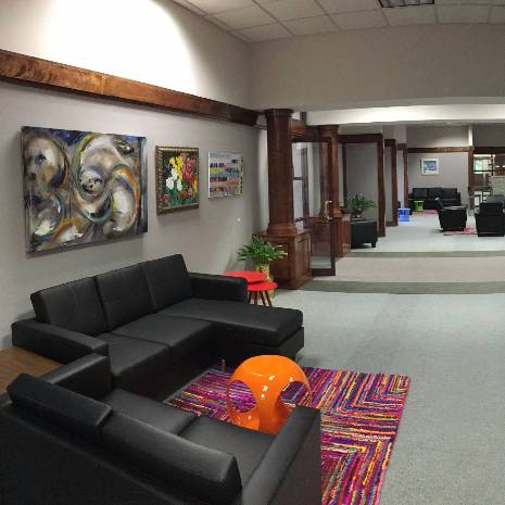 interior library longue area
