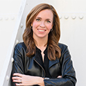 Headshot of Kathleen Searles