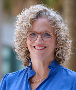 Jennifer Smith headshot